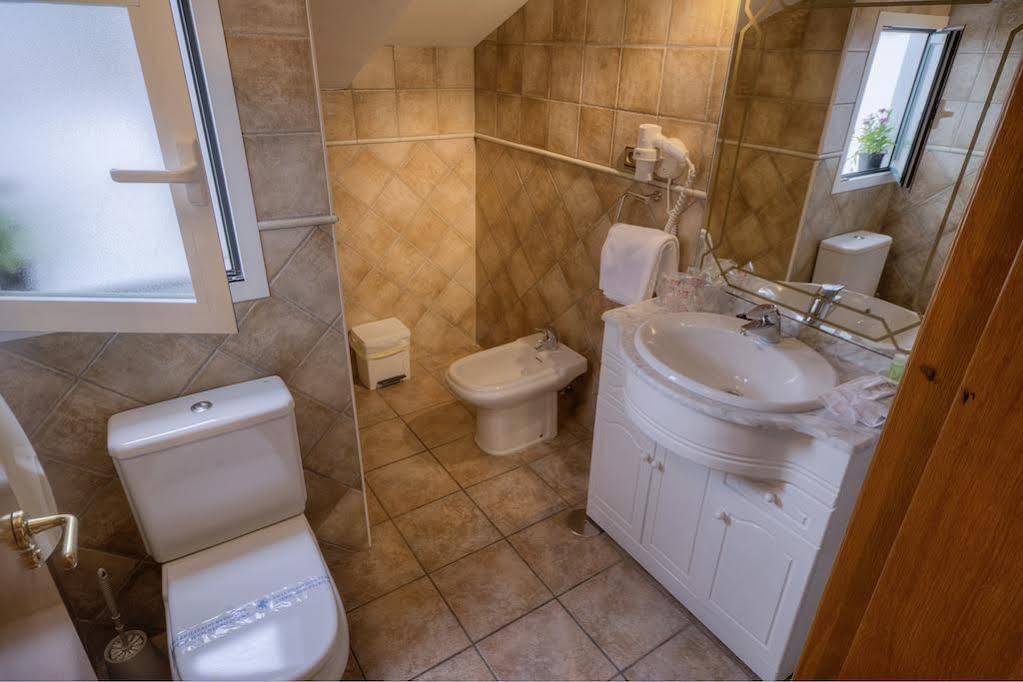 Hostal Jai Alai Leitza  Buitenkant foto